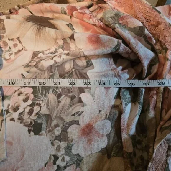 La Vie En Rose Textured Satin Robe - Size Small - Picture 5 of 6